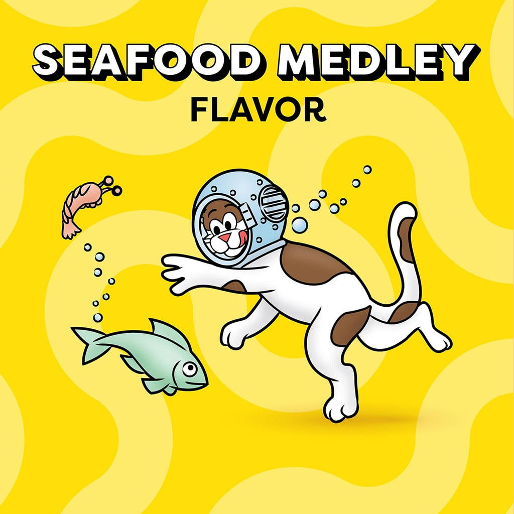 Cat Treats, Classic Crunchy and Soft Cat Treats, Seafood Medley Flavor, 30 Oz. Tub
